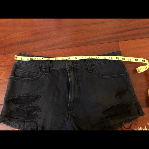 Abercrombie & Fitch Shorts - Picture 2 of 3